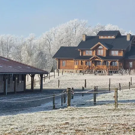 Ranci V Busi - Ve Srubu Farmház Čím