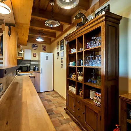 Ranci V Busi - Ve Srubu Cim