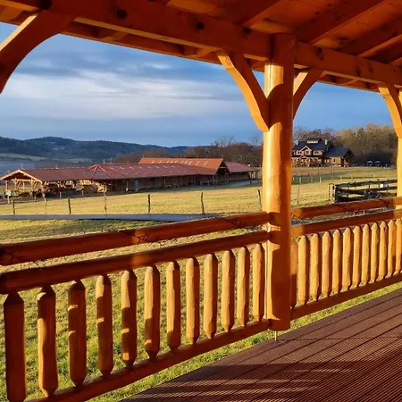 Ranci V Busi - Ve Srubu Farm stay