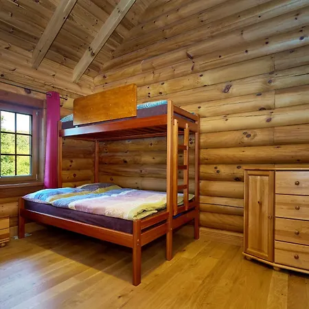 Ranci V Busi - Ve Srubu Čím